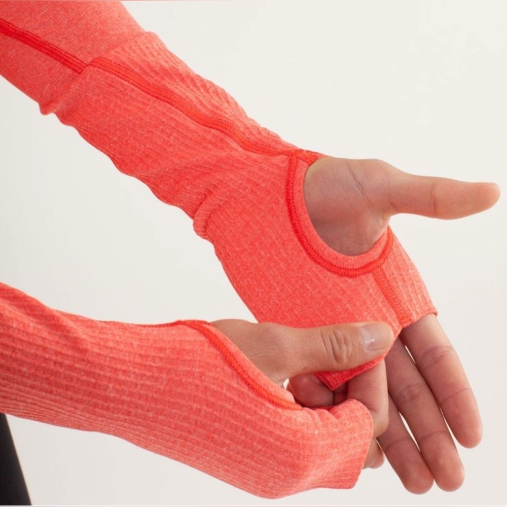 Lululemon Run: Swiftly Turtleneck In Love Red Siz… - image 8